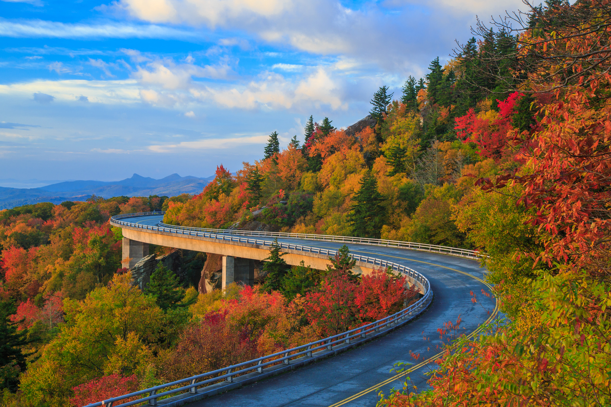 Home Luxury Home Builder Asheville Photo Blue Ridge Parkway iStock The Cottages At Richland Creek